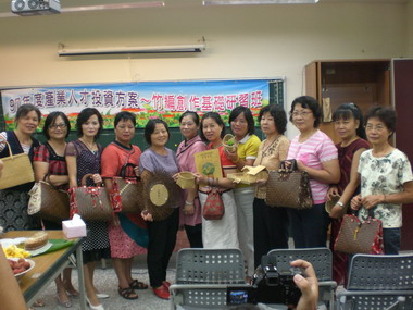 職訓局產業人才投資計畫竹編創作技藝結訓(圖)