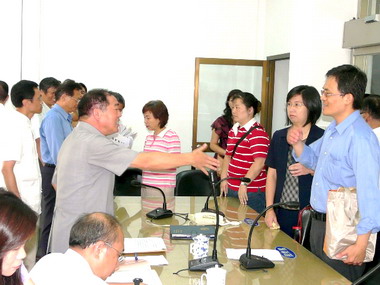 國樂團希望「正名」張通榮：協助合法(圖)