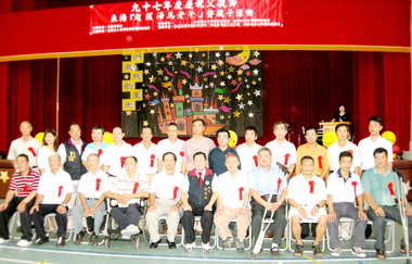 苗栗表揚身心障礙家庭模範父親(圖)