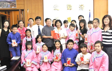 建國國小合唱團獲第一名賞(圖)