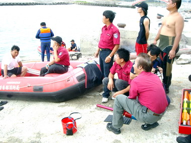 苑裡消防分隊舉辦防溺演練(圖)