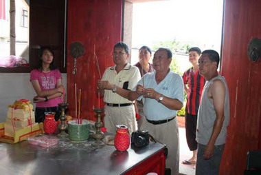 奎閣明辦參拜活動現場將贈送兩百個平安符(圖)