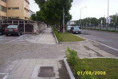 加工出口區楠梓園區人行步道整建(圖)