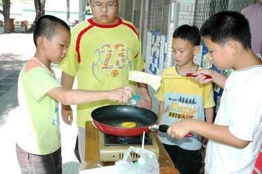 愛鄉第九屆暑期課後照顧班圓滿落幕(圖)