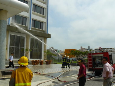 飯店消防搶救演練(圖)