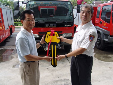 97年度購置「水箱消防車3輛｣交車啟用典禮(圖)