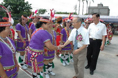 原住民舉辦新竹市聯合豐年祭(圖)