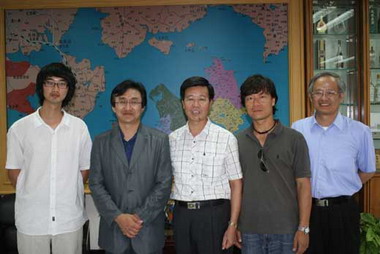 李炷烽：善用兩門走向和解道路(圖)