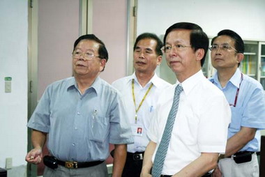 台電董事長今拜會楊忠全(圖)