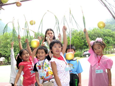 有木國小歡迎新生(圖)