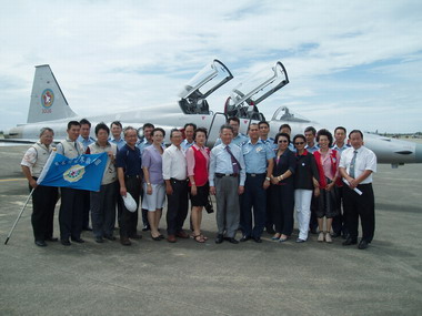 台東縣各界九十七年秋節勞軍活動(圖)