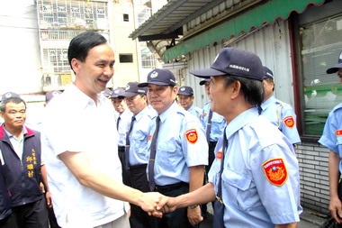 朱立倫表揚績優示範社區(圖)