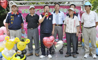 150多位未婚勞工男女參加青蘋果聯誼派(圖)