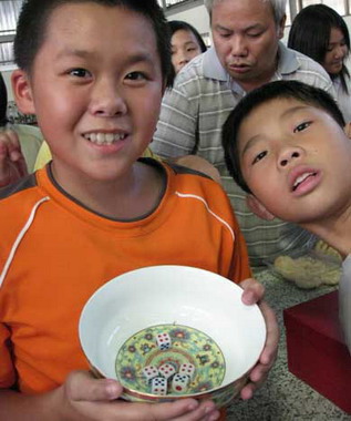 博餅迎中秋多年國小熱到不行(圖)