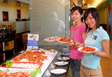 感念師恩高雄金典酒店百匯自助餐５折回饋(圖)