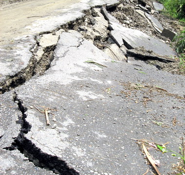 霧峰桐林村道路坍方災情慘重(圖)