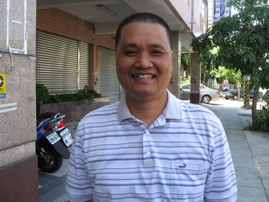 全國特優里長殊榮大里市國光里長魏益川(圖)