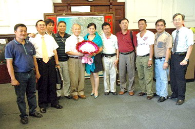 菲律賓代表團拜會林政則(圖)