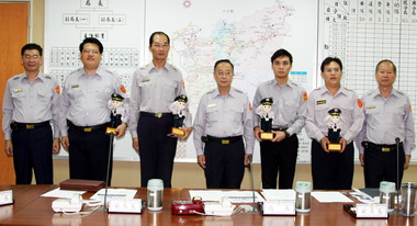 英勇救災獲警長表揚(圖)