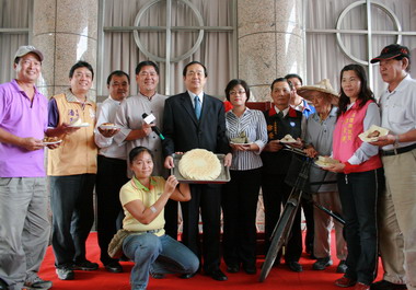 中鋼自行完成四號堆取料機汰舊換新(圖)