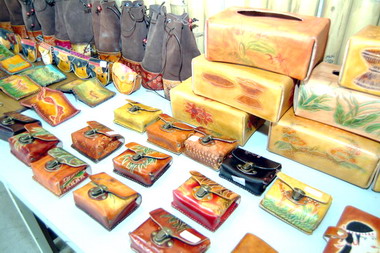 新竹皮革雕刻研習今結訓(圖)