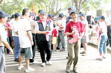 明德水庫舉辦健行活動(圖)