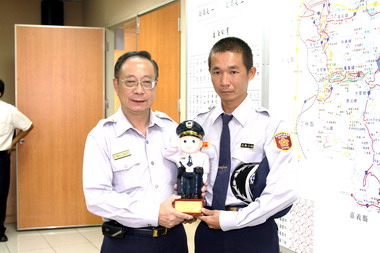 義警破獲殺人棄屍 受表揚(圖)