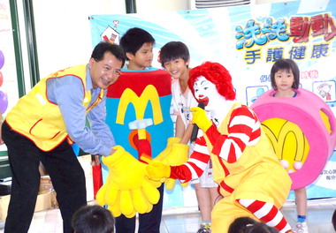 林久翔到校宣導預防腸病毒(圖)