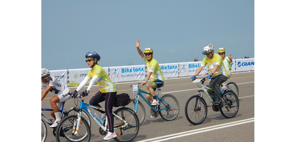 2008全民競輪邀請賽建立自行車產業園區(圖)