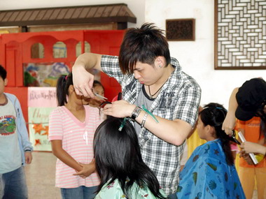 安溪國小舉辦愛心義剪活動(圖)