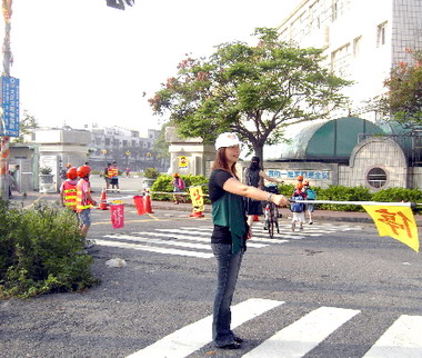 學生退出導護工作家長反應兩極(圖)