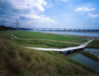 打通高屏溪自行車路網 年底有望(圖)