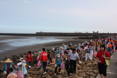 外埔漁港秋季擴大淨灘暨宣導活動(圖)