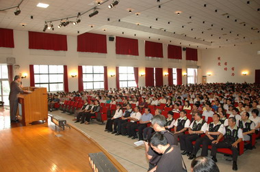 黃癸楠期勉同仁加倍努力拚縣政(圖)