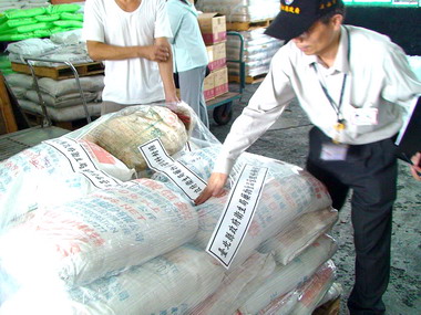 衛生局：嚴格追查不合格銨粉流向(圖)