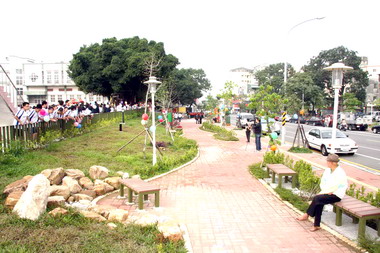 南市延平國中舉辦創校51週年校慶(圖)