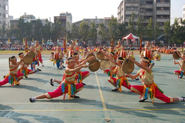 綻放崇文110風華 校慶活動熱鬧滾滾(圖)