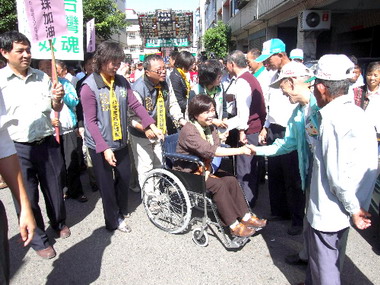 立委翁金珠回彰化鄉親迎接打氣(圖)