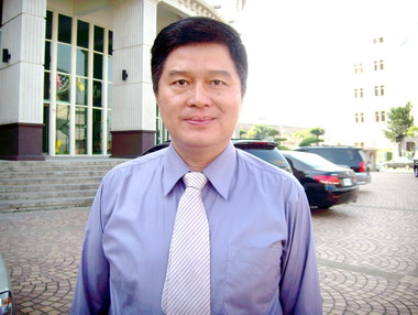 南投議會舉行議員劉一平宣誓就職典禮(圖)