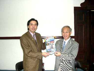 美國北加州華語文教育參訪團拜會(圖)