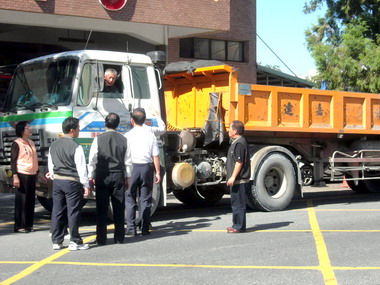 李朝卿出席工業節慶祝大會(圖)