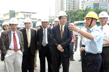 監委巡察中油桃竹苗供油中心(圖)