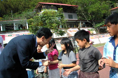 桃園復興數據寬頻網路今開通(圖)