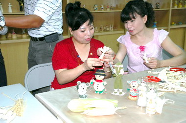 太平社區搶救絕跡玉米娃娃(圖)