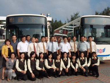 車船處購置營業大客車校閱典禮(圖)