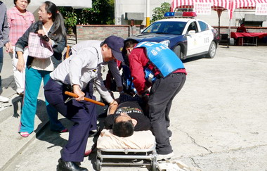 苗縣舉辦社區精神病患緊急就醫演練(圖)