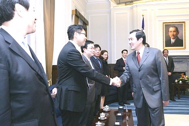 馬英九接見台灣國際創投論壇與會人員(圖)