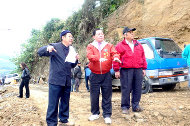 劉政鴻勘查苗55之1線道路修復工程(圖)