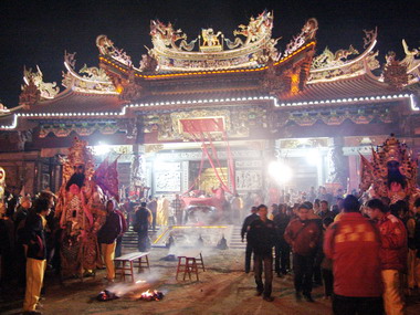 馬英九主持南投受天宮入火安座(圖)