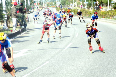 台東舉辦學校校際溜冰賽(圖)